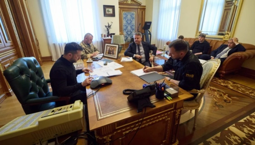 Зеленський і Макрон домовилися про прискорення оборонних поставок та ліцензії на ракети
