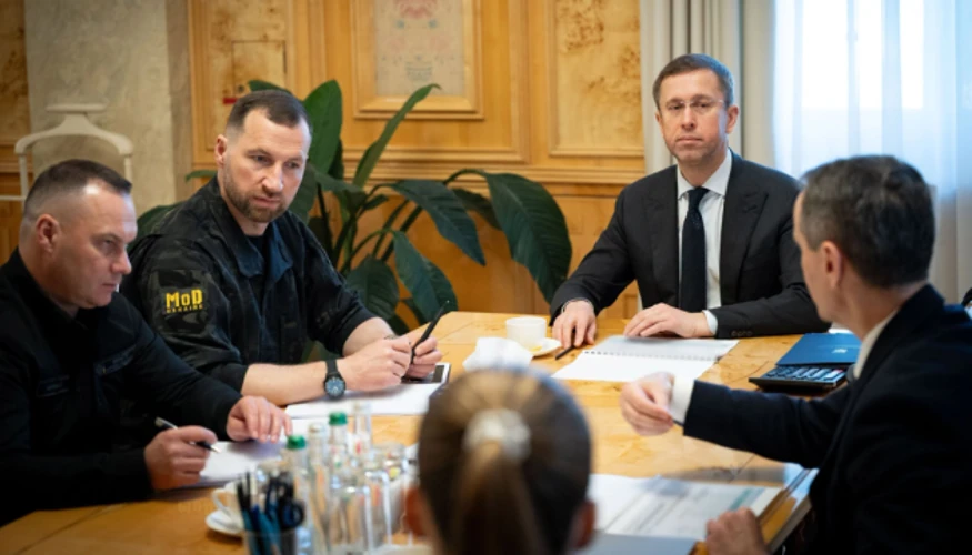 Корецький зібрав МОЗ, МВС і Міноборони та склав тижневий план для ідентифікації тіл