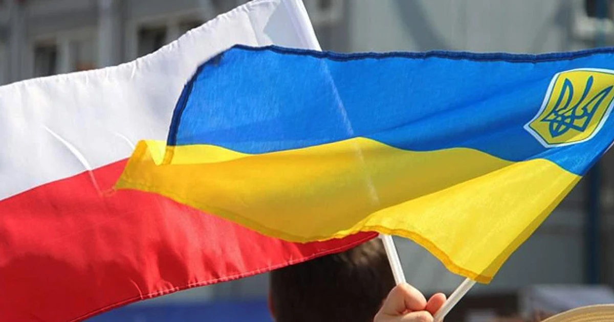 Туск після ударів біля «Ягодина»: деталі заяви про пришвидшення руху на кордоні