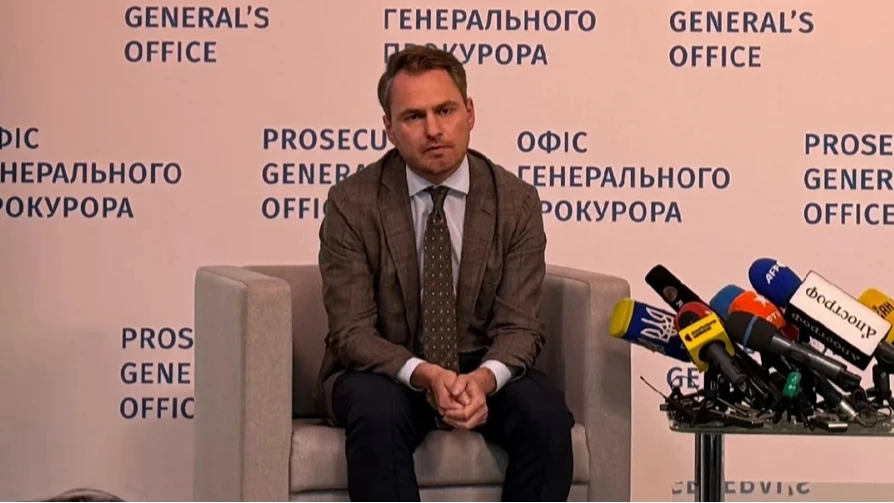 Хронологія довкола Кравченка: вілла в Дубаї, відставка, перевірка НАЗК