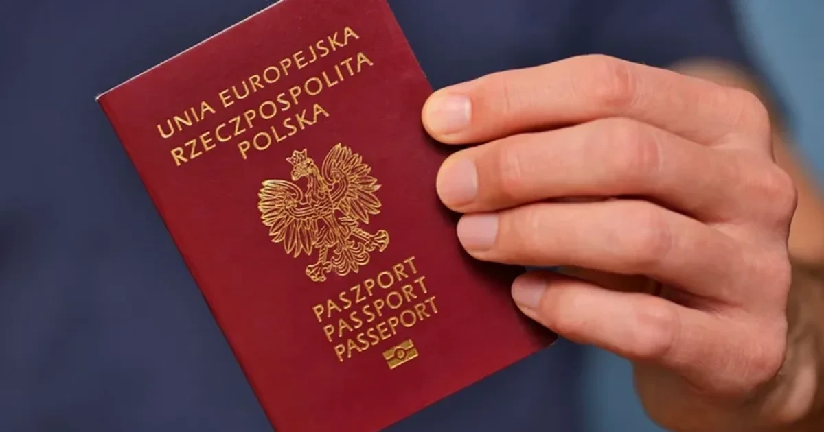 Зміни до закону про громадянство Польщі стосуватимуться проживання, мови та безпеки